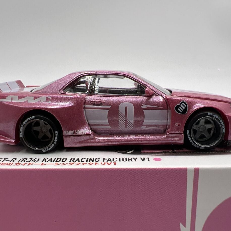 Kaido House #128 Nissan Skyline GT-R R34 Kaido Racing Factory V1 Pink