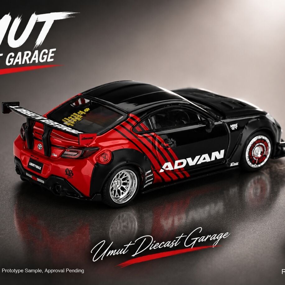 Mini GT Toyota GR86 LB Nation Advan MGT01173
